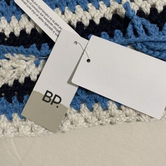 BP.  Junior Crochet Halter Top Size XL Blue Black Ziggy Stripe Boho - Picture 5 of 10